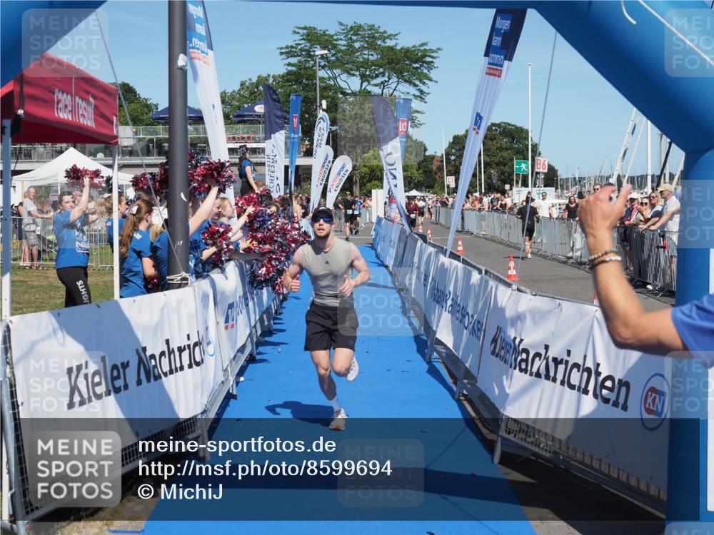 17.08.2025 - KN Förde Triathlon 2025 MichiJ http://msf.ph/oto/8599694 17.08.2025 14:04:36 Laufen 477 meine-sportfotos.de