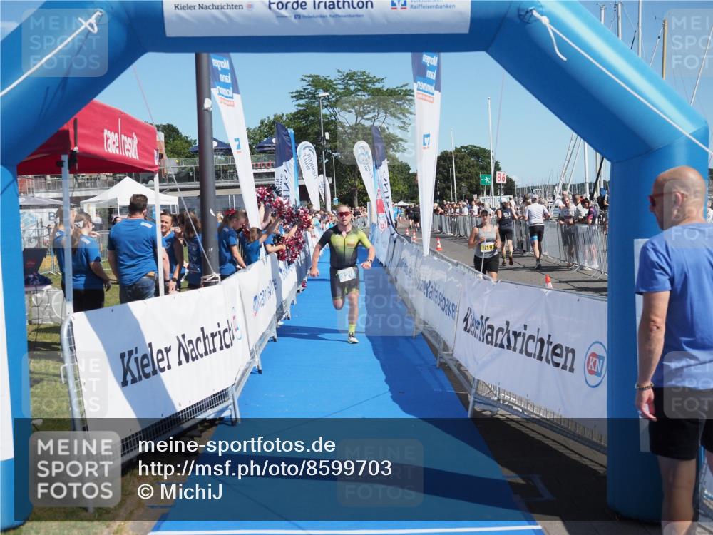 17.08.2025 - KN Förde Triathlon 2025 MichiJ http://msf.ph/oto/8599703 17.08.2025 12:15:10 Laufen 320, 343 meine-sportfotos.de
