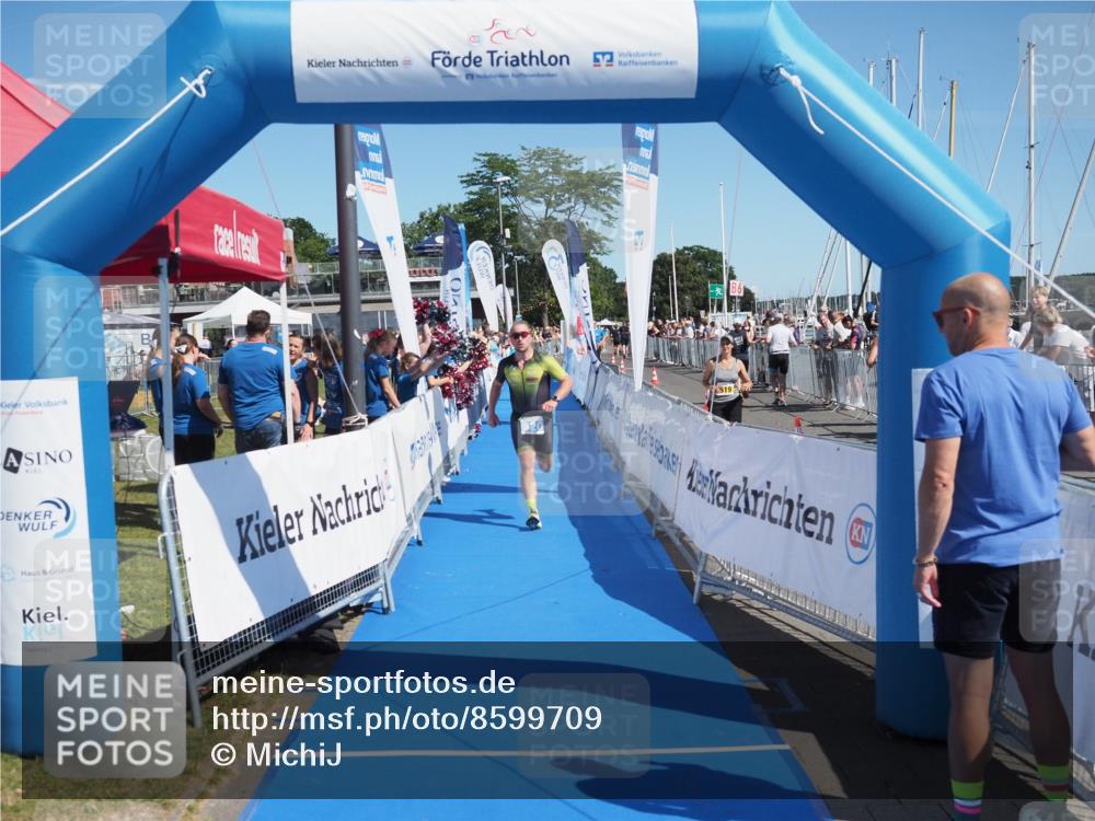 17.08.2025 - KN Förde Triathlon 2025 MichiJ http://msf.ph/oto/8599709 17.08.2025 12:15:10 Laufen 320, 343 meine-sportfotos.de