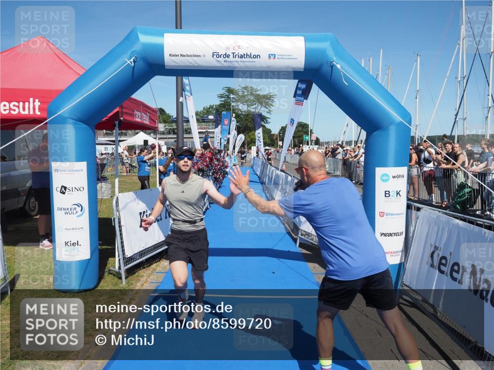 17.08.2025 - KN Förde Triathlon 2025 MichiJ http://msf.ph/oto/8599720 17.08.2025 14:04:37 Laufen 477 meine-sportfotos.de
