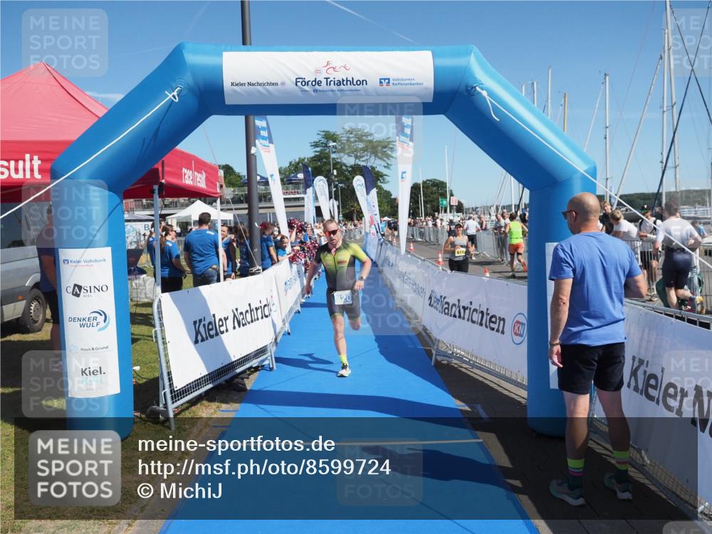 17.08.2025 - KN Förde Triathlon 2025 MichiJ http://msf.ph/oto/8599724 17.08.2025 12:15:11 Laufen 320, 343 meine-sportfotos.de