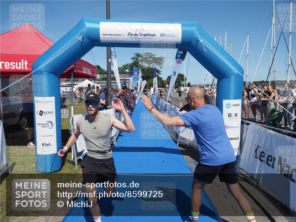 17.08.2025 - KN Förde Triathlon 2025 MichiJ http://msf.ph/oto/8599725 17.08.2025 14:04:37 Laufen 477 meine-sportfotos.de