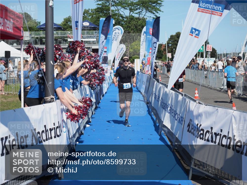17.08.2025 - KN Förde Triathlon 2025 MichiJ http://msf.ph/oto/8599733 17.08.2025 14:04:44 Laufen 438, 549 meine-sportfotos.de