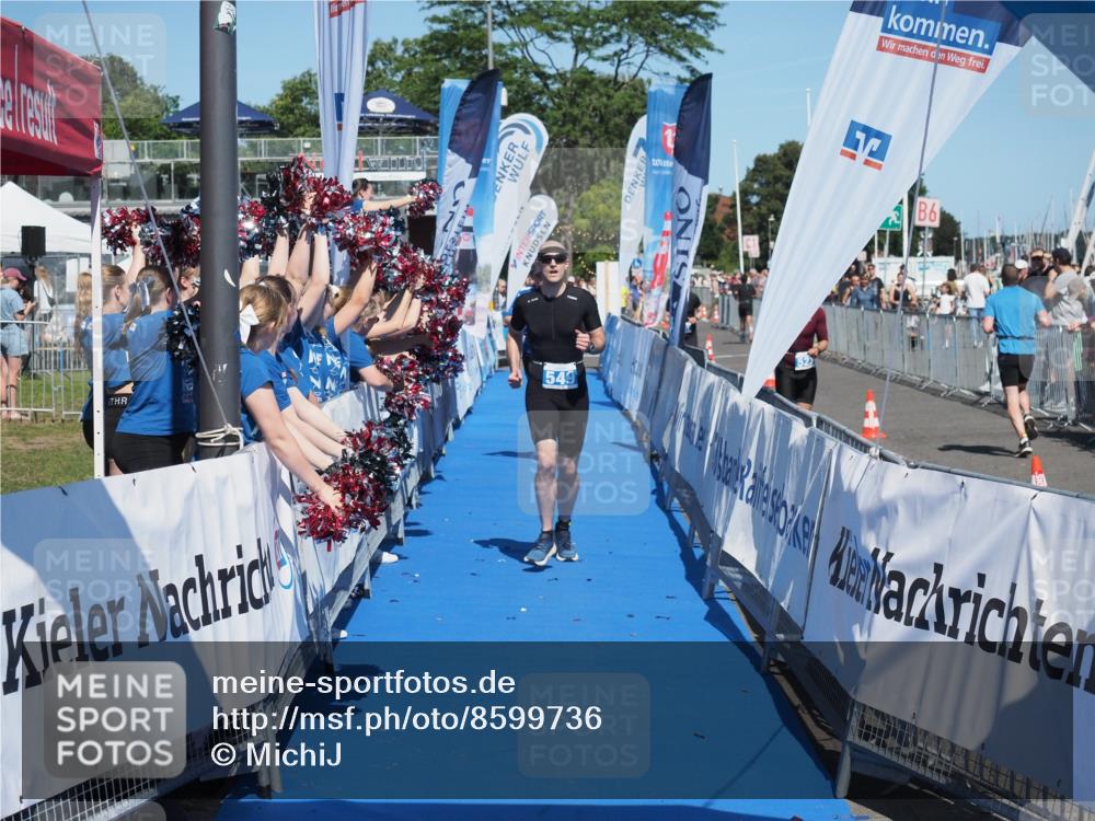 17.08.2025 - KN Förde Triathlon 2025 MichiJ http://msf.ph/oto/8599736 17.08.2025 14:04:44 Laufen 438, 549 meine-sportfotos.de