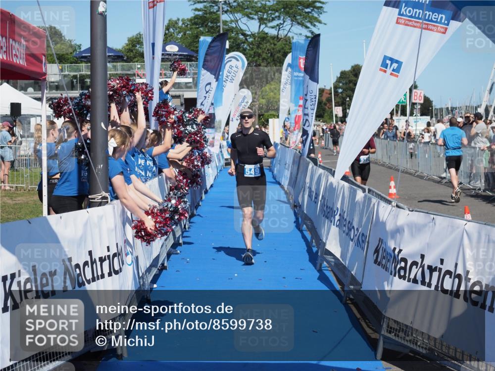 17.08.2025 - KN Förde Triathlon 2025 MichiJ http://msf.ph/oto/8599738 17.08.2025 14:04:44 Laufen 438, 549 meine-sportfotos.de