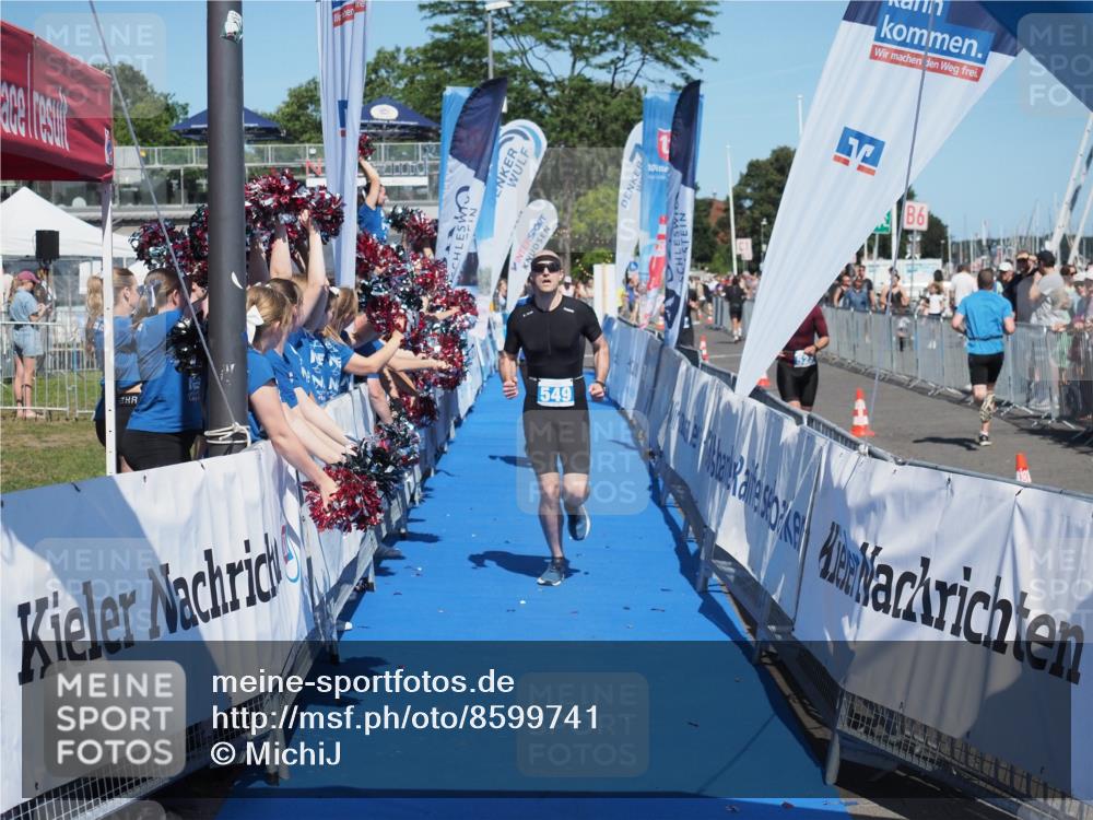 17.08.2025 - KN Förde Triathlon 2025 MichiJ http://msf.ph/oto/8599741 17.08.2025 14:04:44 Laufen 438, 549 meine-sportfotos.de