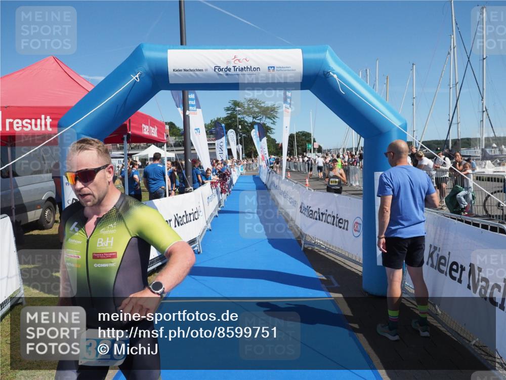 17.08.2025 - KN Förde Triathlon 2025 MichiJ http://msf.ph/oto/8599751 17.08.2025 12:15:12 Laufen 320 meine-sportfotos.de