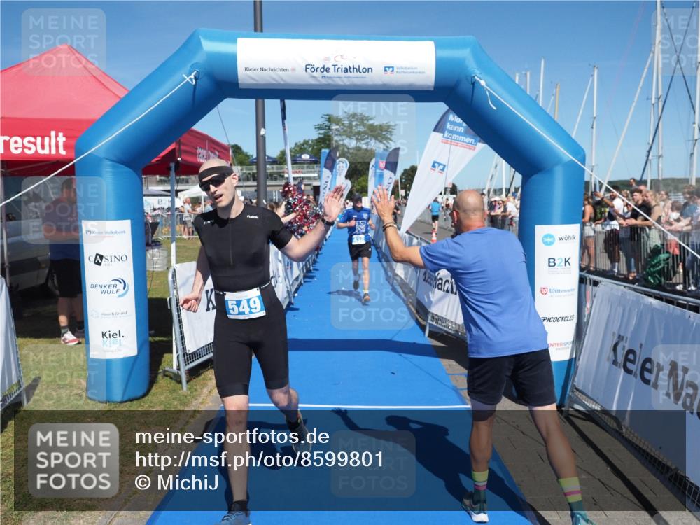17.08.2025 - KN Förde Triathlon 2025 MichiJ http://msf.ph/oto/8599801 17.08.2025 14:04:47 Laufen 438, 549 meine-sportfotos.de