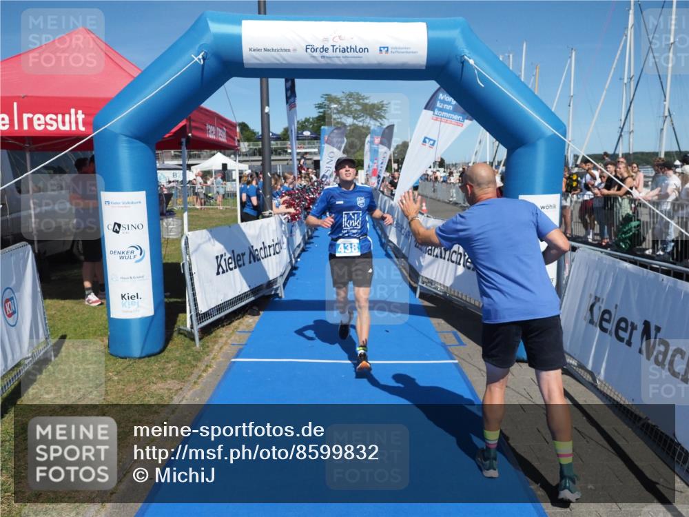 17.08.2025 - KN Förde Triathlon 2025 MichiJ http://msf.ph/oto/8599832 17.08.2025 14:04:48 Laufen 438, 549 meine-sportfotos.de