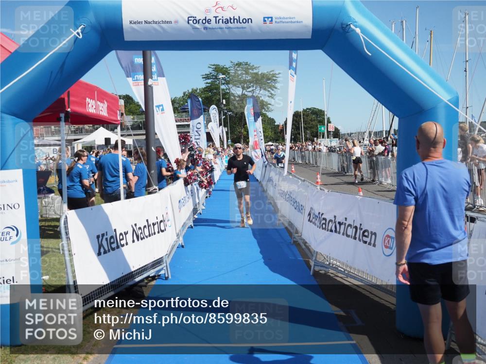 17.08.2025 - KN Förde Triathlon 2025 MichiJ http://msf.ph/oto/8599835 17.08.2025 12:15:29 Laufen 390 meine-sportfotos.de