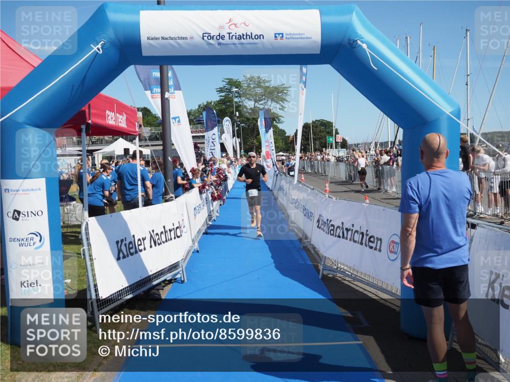 17.08.2025 - KN Förde Triathlon 2025 MichiJ http://msf.ph/oto/8599836 17.08.2025 12:15:29 Laufen 390 meine-sportfotos.de