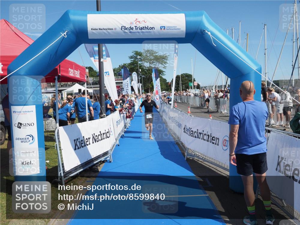 17.08.2025 - KN Förde Triathlon 2025 MichiJ http://msf.ph/oto/8599840 17.08.2025 12:15:29 Laufen 390 meine-sportfotos.de
