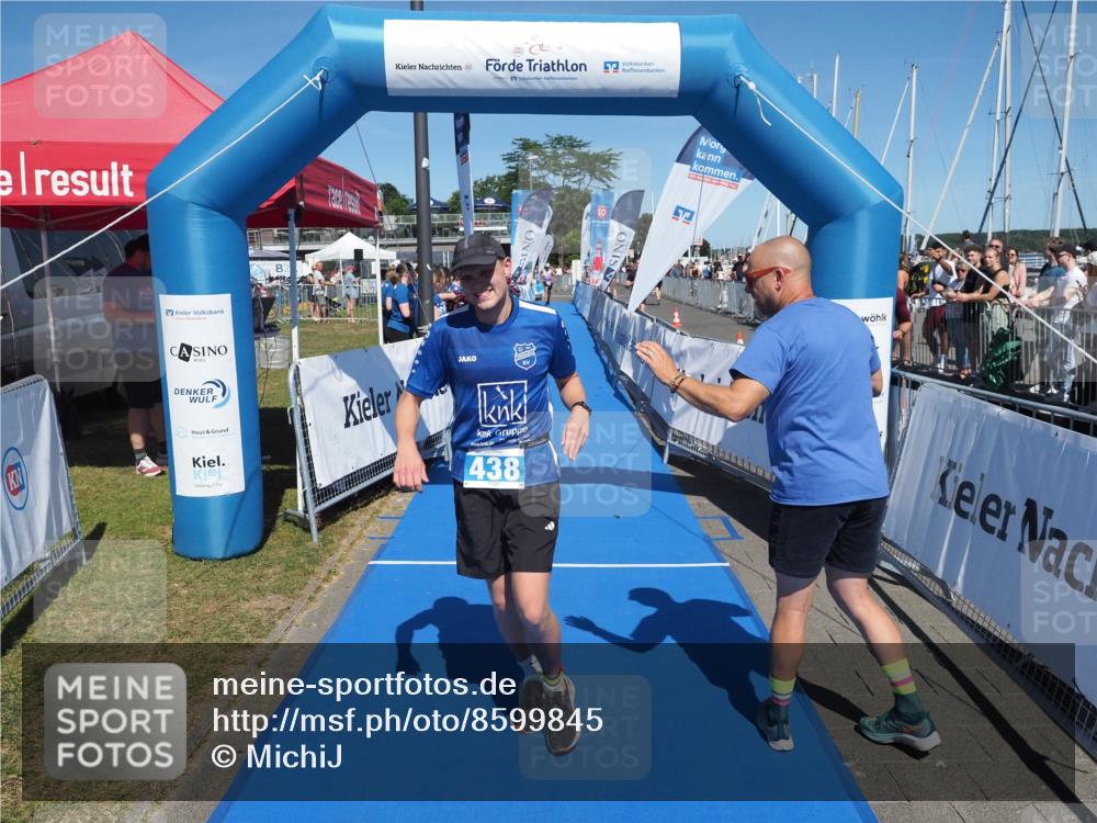 17.08.2025 - KN Förde Triathlon 2025 MichiJ http://msf.ph/oto/8599845 17.08.2025 14:04:49 Laufen 438, 549 meine-sportfotos.de