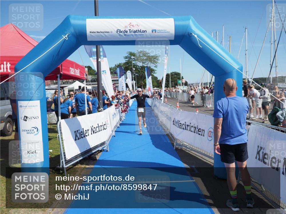 17.08.2025 - KN Förde Triathlon 2025 MichiJ http://msf.ph/oto/8599847 17.08.2025 12:15:29 Laufen 390 meine-sportfotos.de