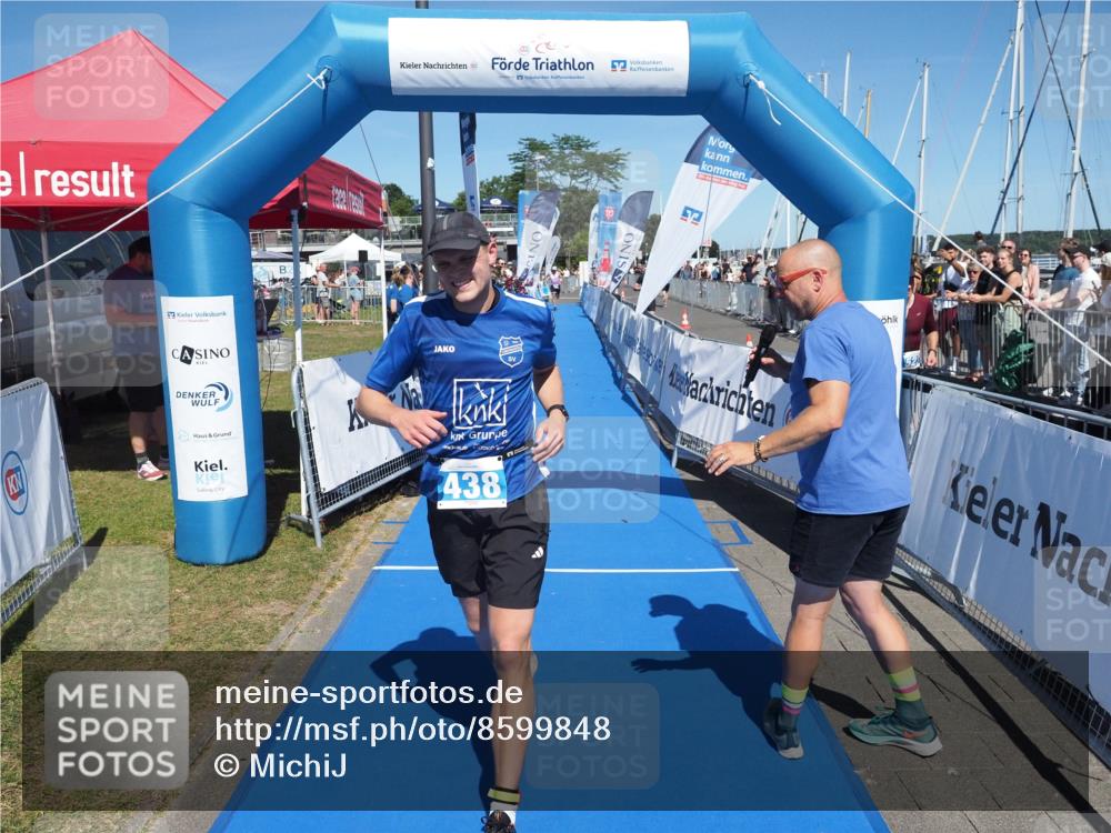 17.08.2025 - KN Förde Triathlon 2025 MichiJ http://msf.ph/oto/8599848 17.08.2025 14:04:49 Laufen 438, 549 meine-sportfotos.de