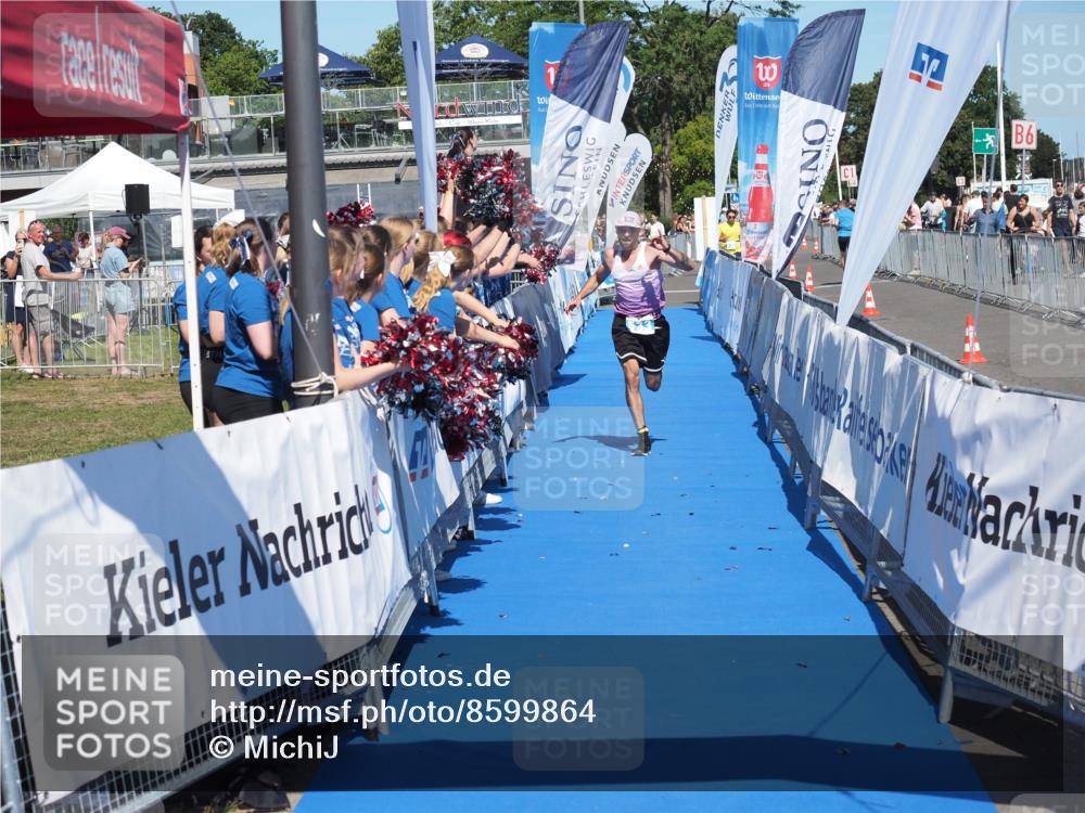 17.08.2025 - KN Förde Triathlon 2025 MichiJ http://msf.ph/oto/8599864 17.08.2025 14:04:54 Laufen 438, 533 meine-sportfotos.de