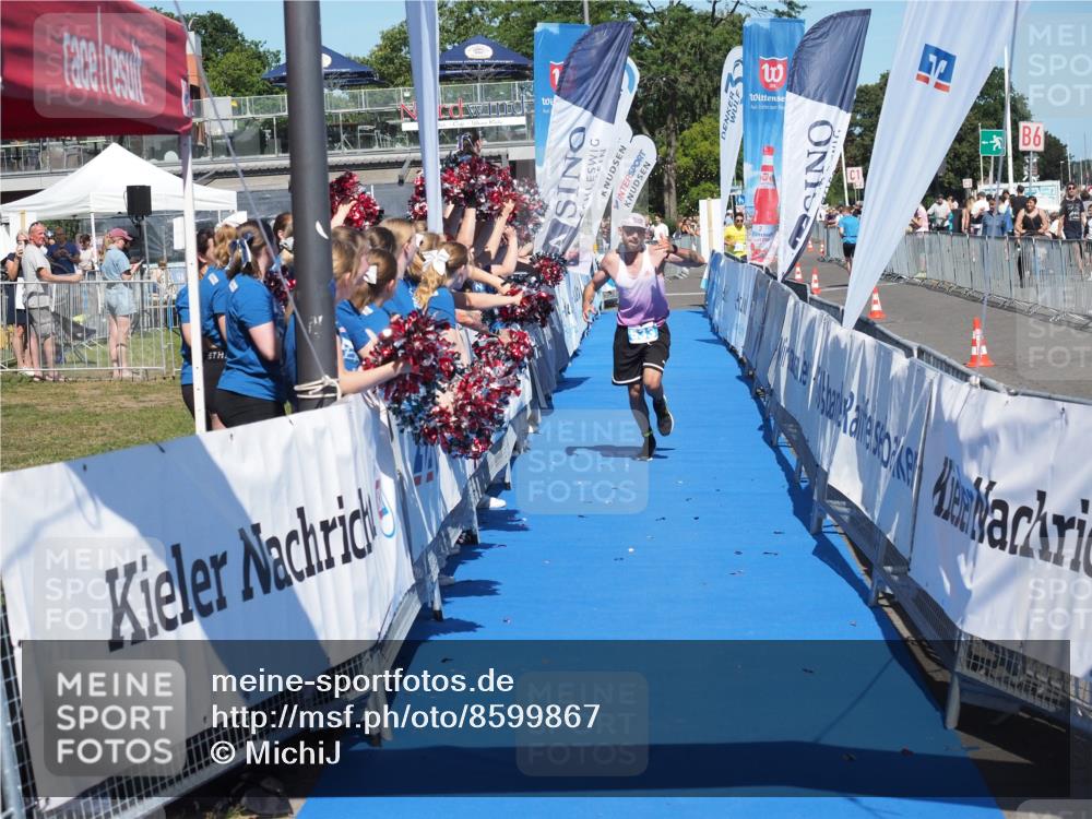 17.08.2025 - KN Förde Triathlon 2025 MichiJ http://msf.ph/oto/8599867 17.08.2025 14:04:54 Laufen 438, 533 meine-sportfotos.de