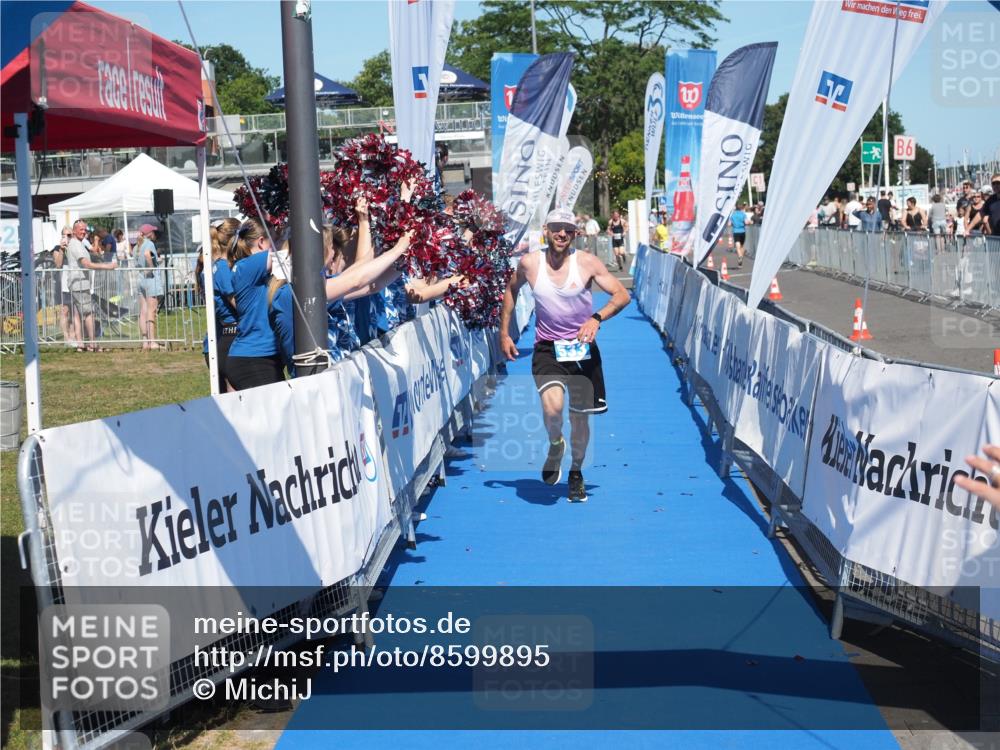 17.08.2025 - KN Förde Triathlon 2025 MichiJ http://msf.ph/oto/8599895 17.08.2025 14:04:55 Laufen 533 meine-sportfotos.de
