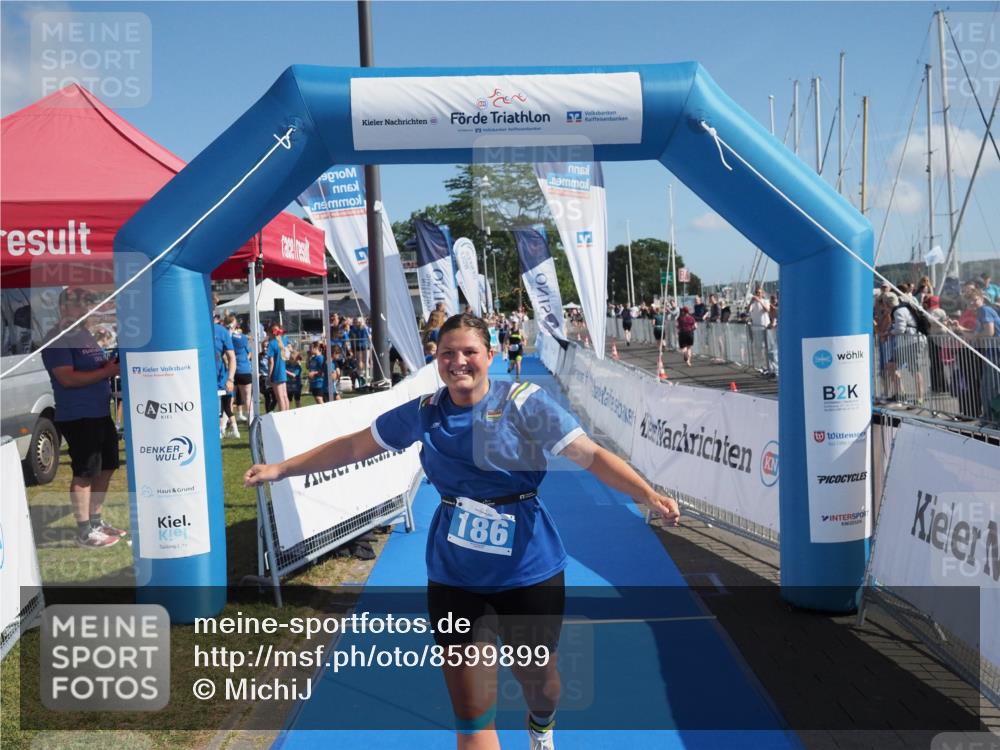 17.08.2025 - KN Förde Triathlon 2025 MichiJ http://msf.ph/oto/8599899 17.08.2025 10:46:39 Laufen 186 meine-sportfotos.de