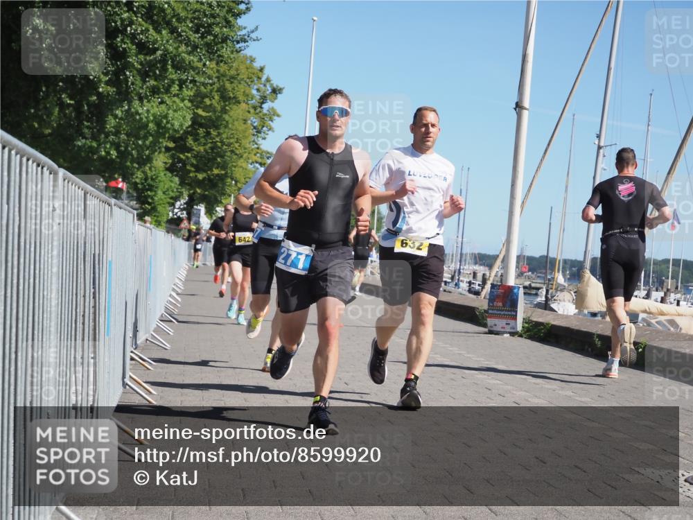 17.08.2025 - KN Förde Triathlon 2025 KatJ http://msf.ph/oto/8599920 17.08.2025 11:51:55 Laufen 271, 278, 281, 307, 316, 632, 642 meine-sportfotos.de
