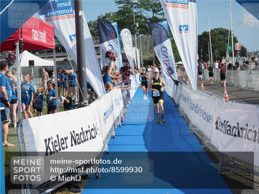 17.08.2025 - KN Förde Triathlon 2025 MichiJ http://msf.ph/oto/8599930 17.08.2025 10:46:42 Laufen 186, 205 meine-sportfotos.de