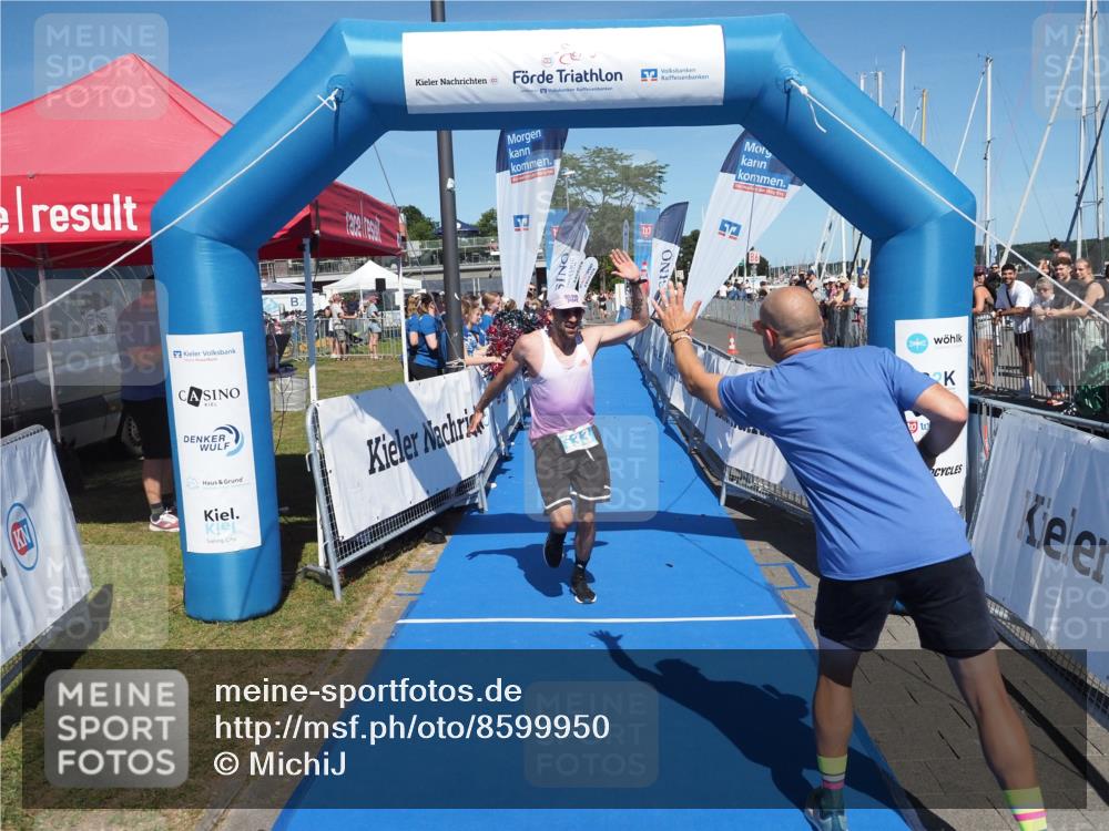 17.08.2025 - KN Förde Triathlon 2025 MichiJ http://msf.ph/oto/8599950 17.08.2025 14:04:56 Laufen 533 meine-sportfotos.de