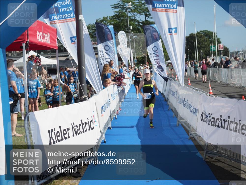 17.08.2025 - KN Förde Triathlon 2025 MichiJ http://msf.ph/oto/8599952 17.08.2025 10:46:43 Laufen 186, 205 meine-sportfotos.de