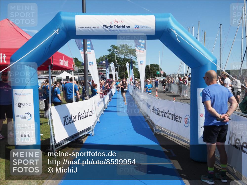 17.08.2025 - KN Förde Triathlon 2025 MichiJ http://msf.ph/oto/8599954 17.08.2025 12:15:39 Laufen 379, 612 meine-sportfotos.de