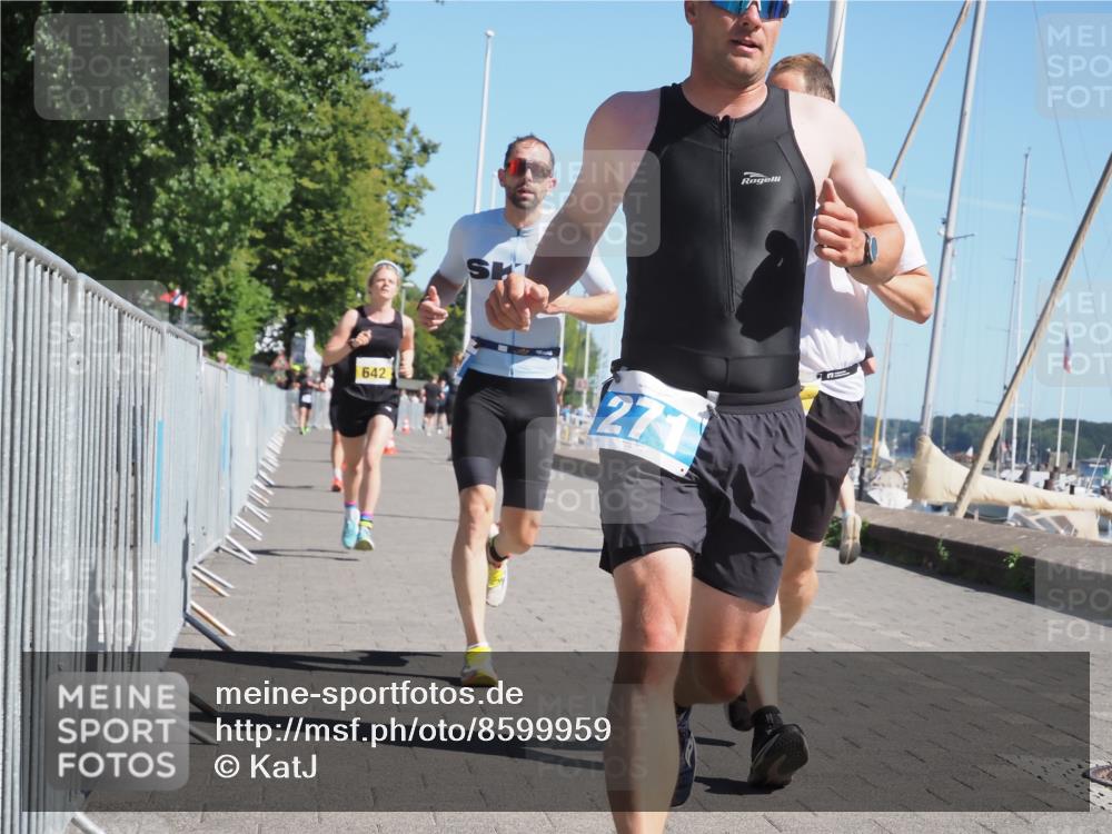 17.08.2025 - KN Förde Triathlon 2025 KatJ http://msf.ph/oto/8599959 17.08.2025 11:51:56 Laufen 271, 278, 281, 307, 316, 632, 642 meine-sportfotos.de