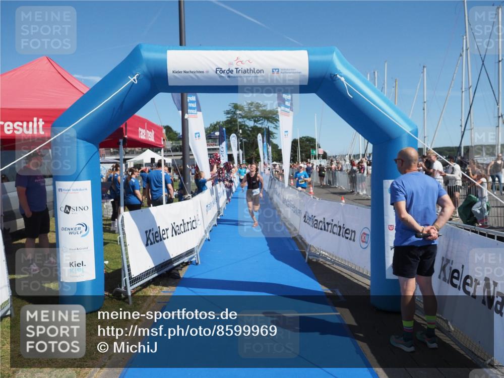 17.08.2025 - KN Förde Triathlon 2025 MichiJ http://msf.ph/oto/8599969 17.08.2025 12:15:40 Laufen 379, 612 meine-sportfotos.de