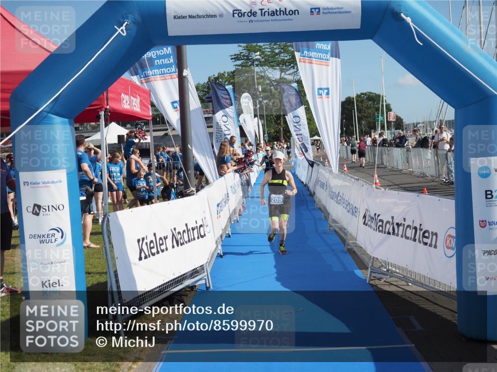 17.08.2025 - KN Förde Triathlon 2025 MichiJ http://msf.ph/oto/8599970 17.08.2025 10:46:44 Laufen 159, 186, 205 meine-sportfotos.de