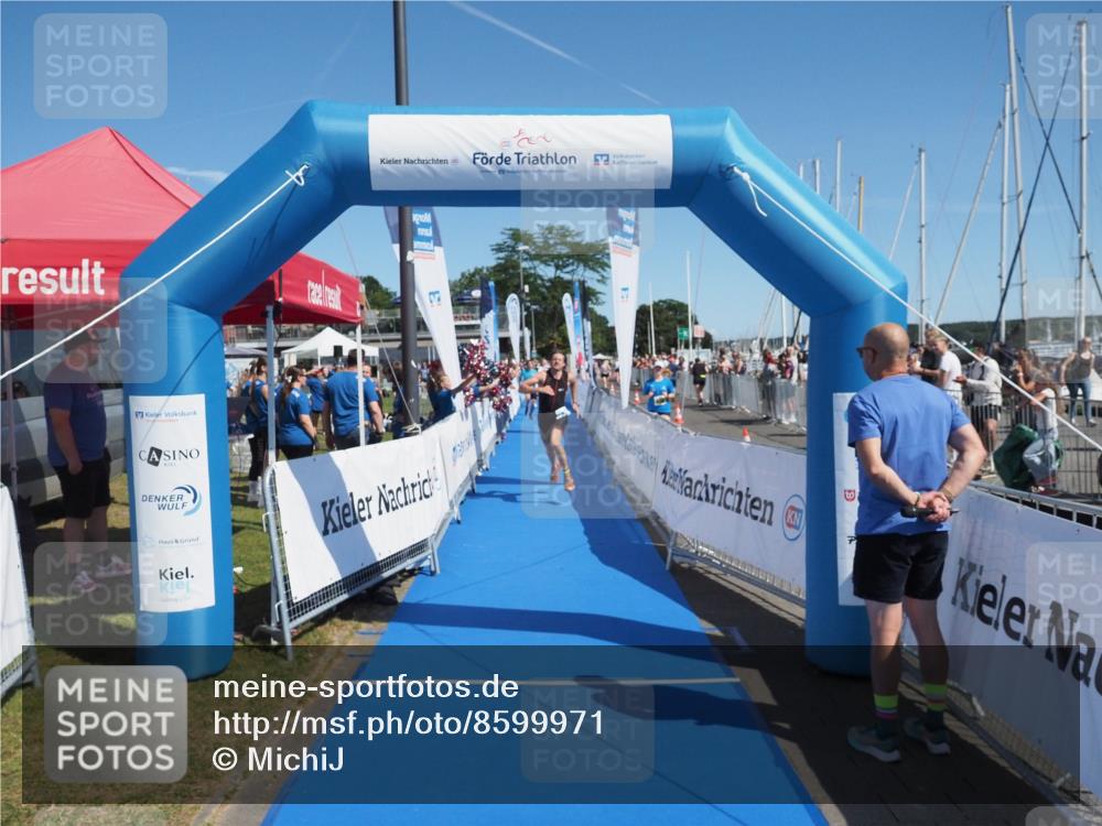 17.08.2025 - KN Förde Triathlon 2025 MichiJ http://msf.ph/oto/8599971 17.08.2025 12:15:40 Laufen 379, 612 meine-sportfotos.de