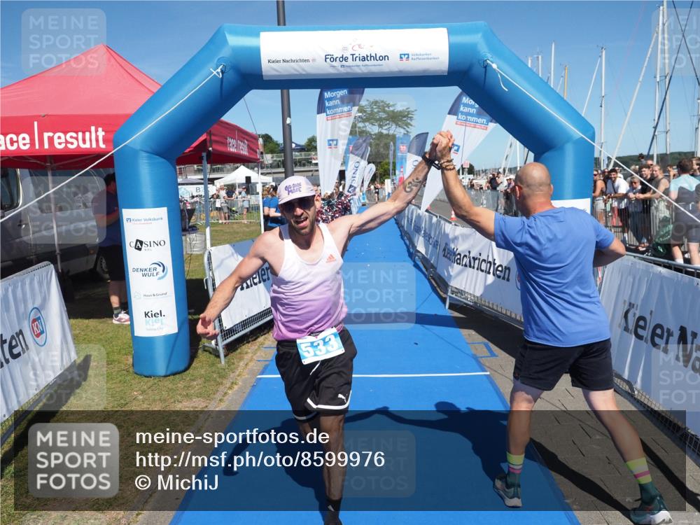 17.08.2025 - KN Förde Triathlon 2025 MichiJ http://msf.ph/oto/8599976 17.08.2025 14:04:57 Laufen 533 meine-sportfotos.de