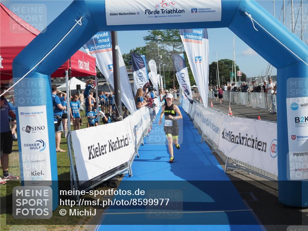 17.08.2025 - KN Förde Triathlon 2025 MichiJ http://msf.ph/oto/8599977 17.08.2025 10:46:44 Laufen 159, 186, 205 meine-sportfotos.de