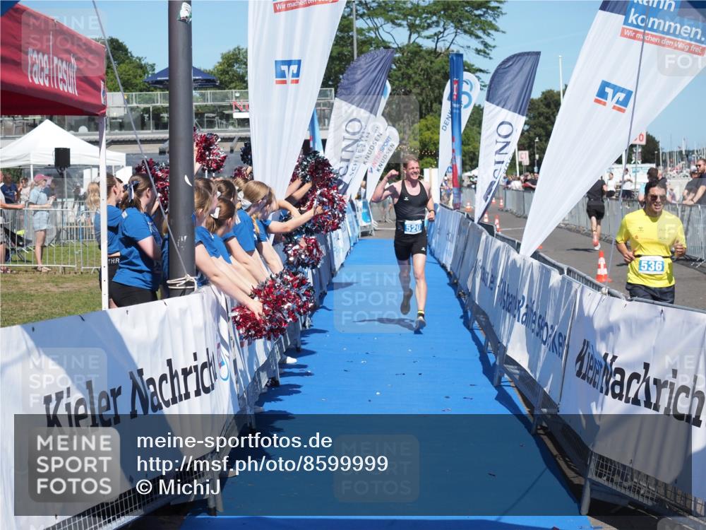 17.08.2025 - KN Förde Triathlon 2025 MichiJ http://msf.ph/oto/8599999 17.08.2025 14:05:05 Laufen 520 meine-sportfotos.de
