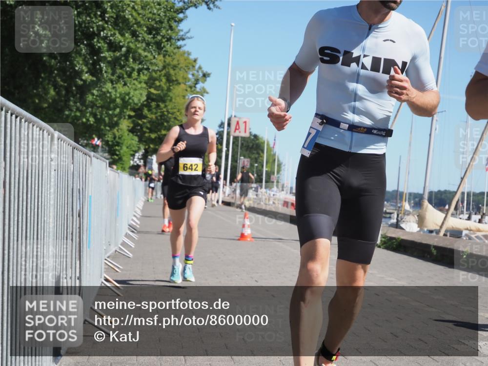 17.08.2025 - KN Förde Triathlon 2025 KatJ http://msf.ph/oto/8600000 17.08.2025 11:51:57 Laufen 271, 278, 281, 307, 632, 642 meine-sportfotos.de