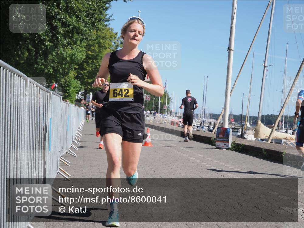 17.08.2025 - KN Förde Triathlon 2025 KatJ http://msf.ph/oto/8600041 17.08.2025 11:51:58 Laufen 271, 278, 281, 307, 632, 642 meine-sportfotos.de