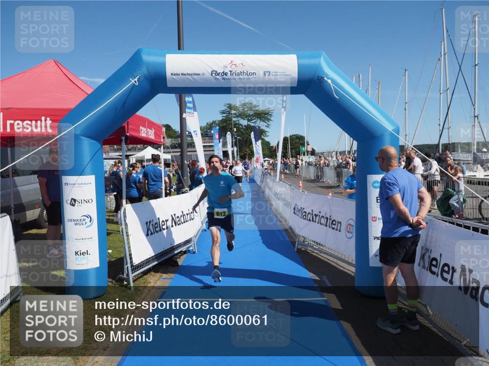 17.08.2025 - KN Förde Triathlon 2025 MichiJ http://msf.ph/oto/8600061 17.08.2025 12:15:44 Laufen 379, 612 meine-sportfotos.de