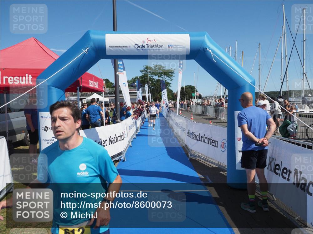 17.08.2025 - KN Förde Triathlon 2025 MichiJ http://msf.ph/oto/8600073 17.08.2025 12:15:44 Laufen 379, 612 meine-sportfotos.de