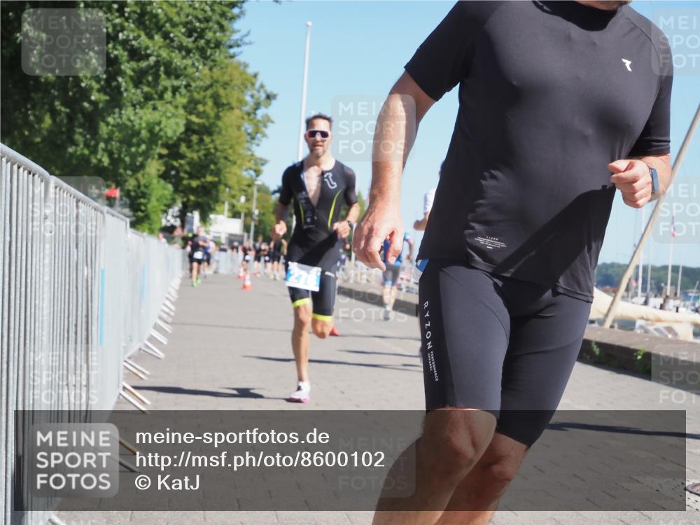 17.08.2025 - KN Förde Triathlon 2025 KatJ http://msf.ph/oto/8600102 17.08.2025 11:52:03 Laufen 278, 281 meine-sportfotos.de