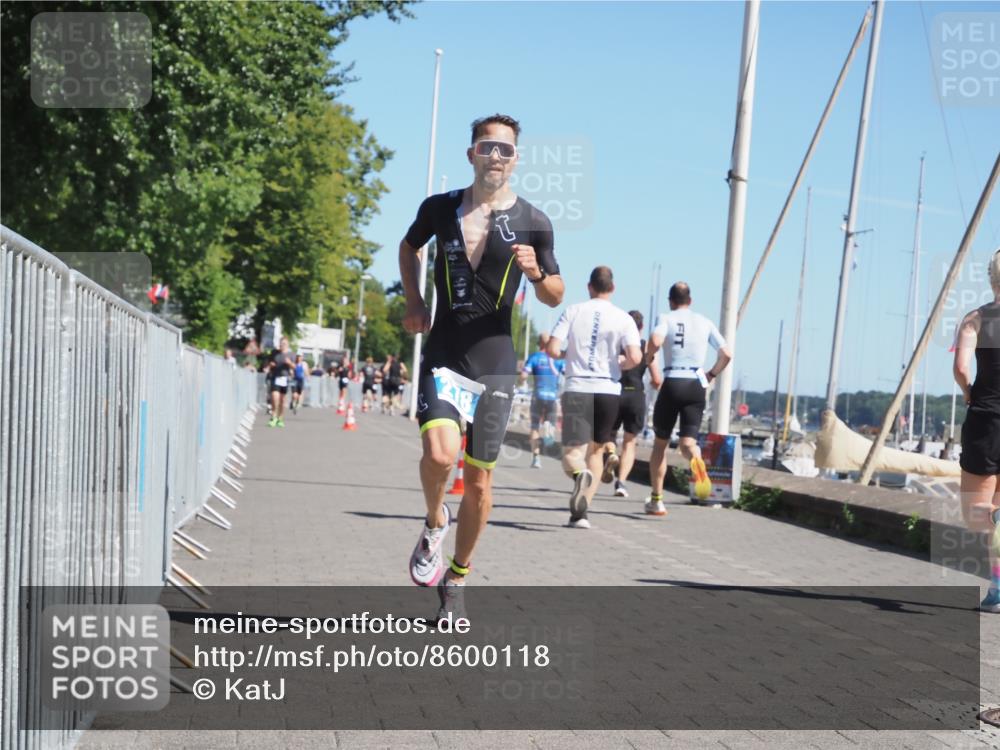 17.08.2025 - KN Förde Triathlon 2025 KatJ http://msf.ph/oto/8600118 17.08.2025 11:52:03 Laufen 278, 281 meine-sportfotos.de