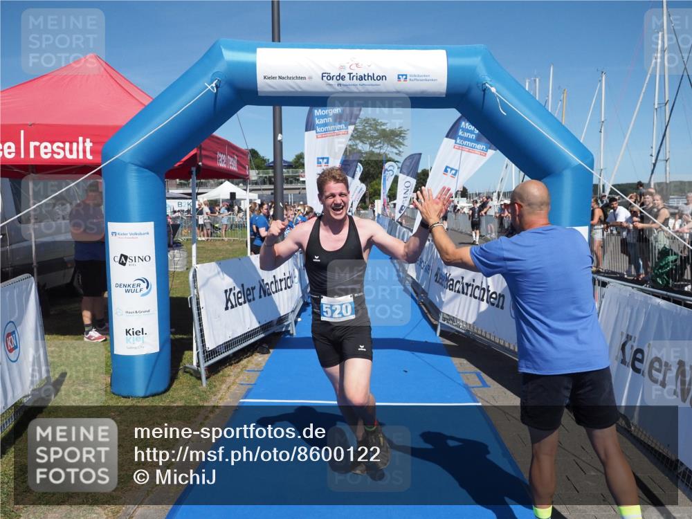 17.08.2025 - KN Förde Triathlon 2025 MichiJ http://msf.ph/oto/8600122 17.08.2025 14:05:09 Laufen 520 meine-sportfotos.de