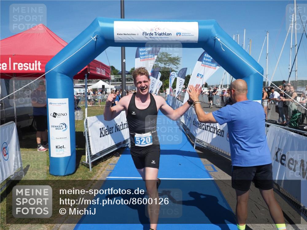 17.08.2025 - KN Förde Triathlon 2025 MichiJ http://msf.ph/oto/8600126 17.08.2025 14:05:09 Laufen 520 meine-sportfotos.de
