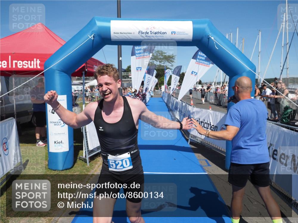 17.08.2025 - KN Förde Triathlon 2025 MichiJ http://msf.ph/oto/8600134 17.08.2025 14:05:09 Laufen 520 meine-sportfotos.de