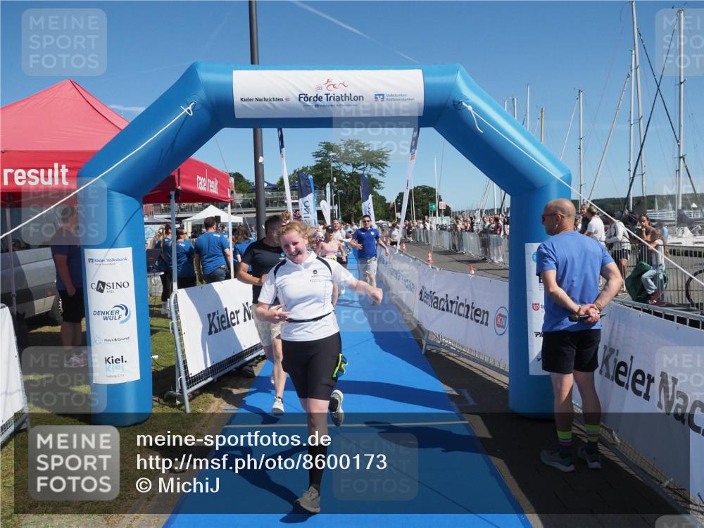 17.08.2025 - KN Förde Triathlon 2025 MichiJ http://msf.ph/oto/8600173 17.08.2025 12:15:48 Laufen 612, 615 meine-sportfotos.de