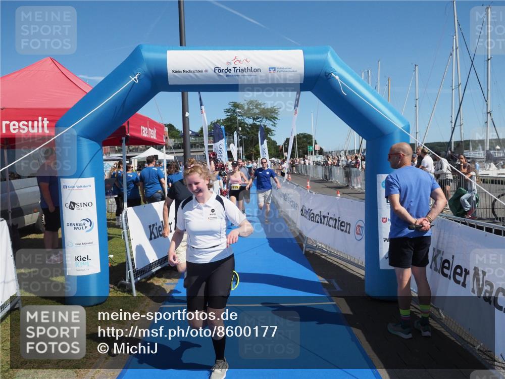 17.08.2025 - KN Förde Triathlon 2025 MichiJ http://msf.ph/oto/8600177 17.08.2025 12:15:48 Laufen 612, 615 meine-sportfotos.de