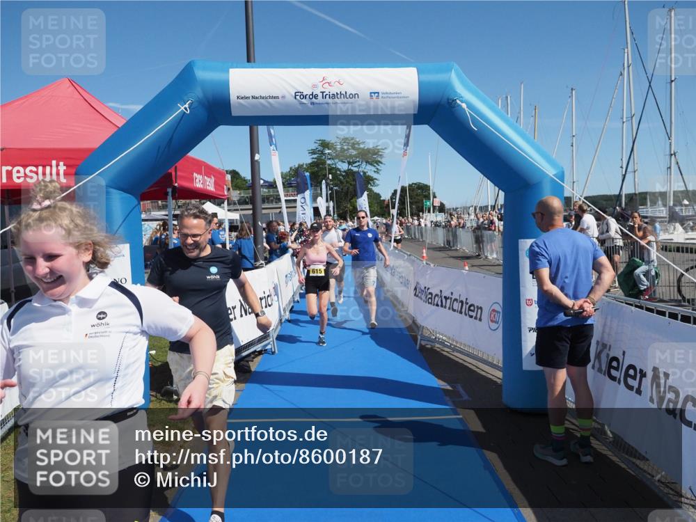 17.08.2025 - KN Förde Triathlon 2025 MichiJ http://msf.ph/oto/8600187 17.08.2025 12:15:49 Laufen 612, 615 meine-sportfotos.de