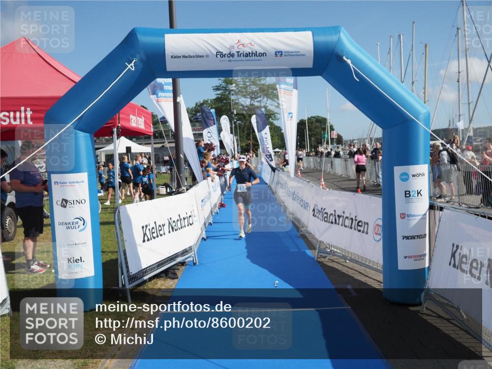 17.08.2025 - KN Förde Triathlon 2025 MichiJ http://msf.ph/oto/8600202 17.08.2025 10:47:02 Laufen 201, 212 meine-sportfotos.de