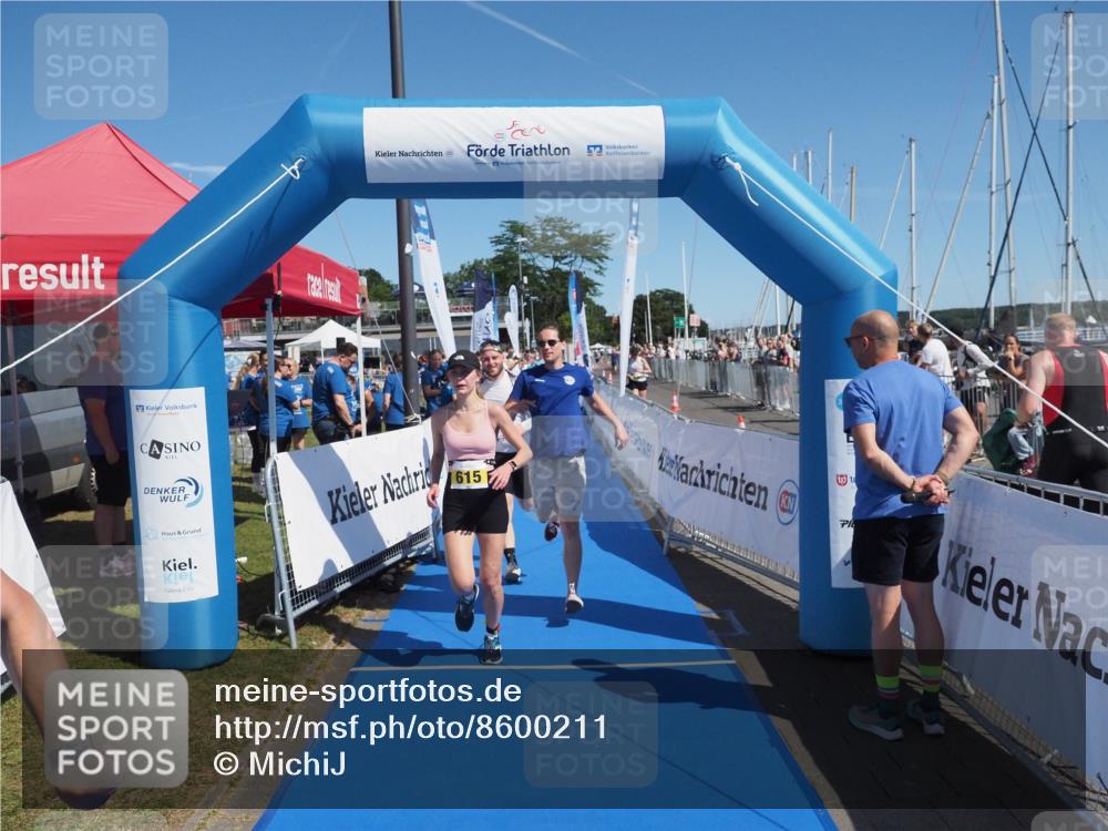 17.08.2025 - KN Förde Triathlon 2025 MichiJ http://msf.ph/oto/8600211 17.08.2025 12:15:49 Laufen 612, 615 meine-sportfotos.de