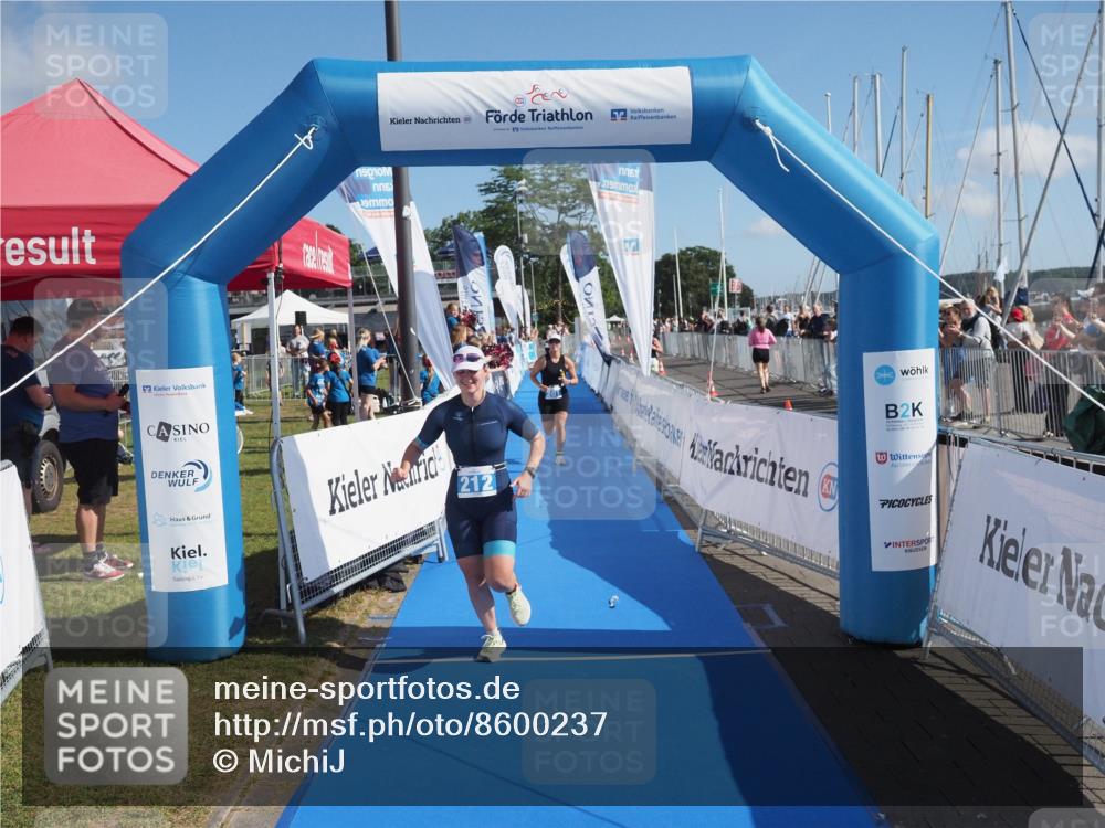 17.08.2025 - KN Förde Triathlon 2025 MichiJ http://msf.ph/oto/8600237 17.08.2025 10:47:04 Laufen 201, 212 meine-sportfotos.de